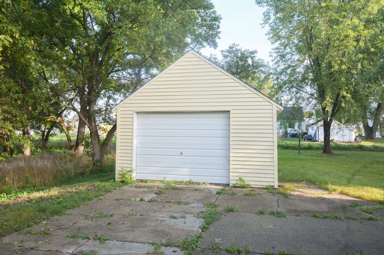 1306 9th Ave Sw - Photo 7 of 20