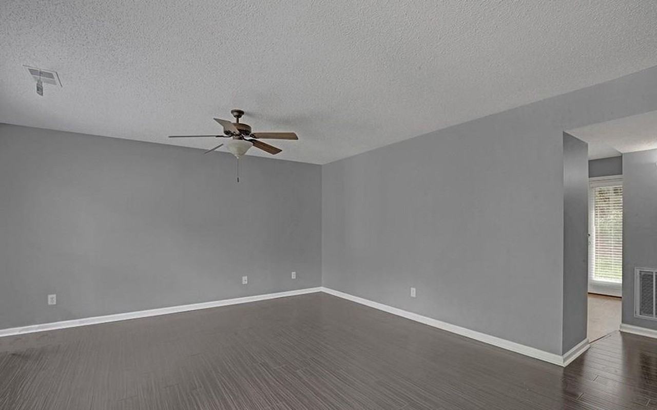 5249 Falling Creek Ln - Photo 2 of 10