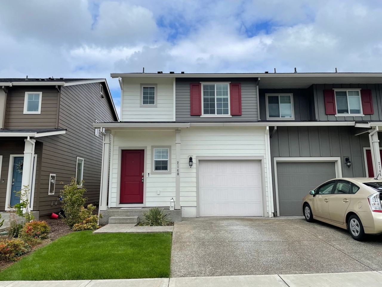 2140 Ne 115th Ct - Photo 2 of 35
