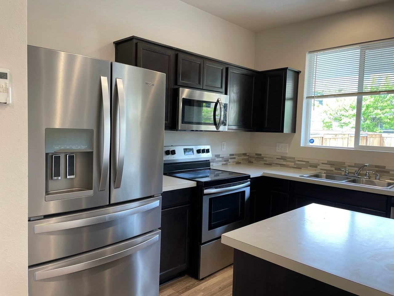 2140 Ne 115th Ct - Photo 6 of 35