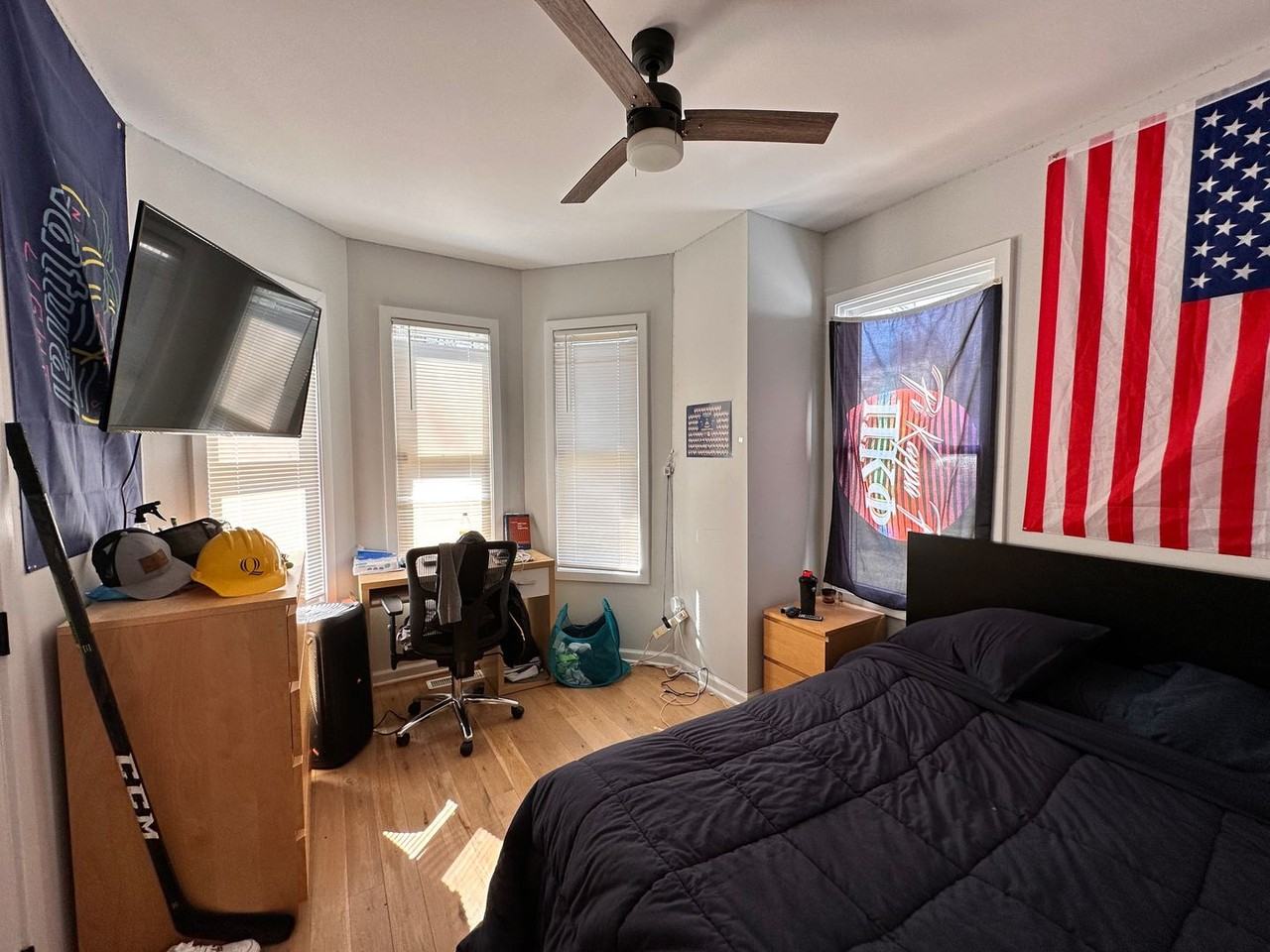 3357 Whitney Ave - Photo 2 of 14