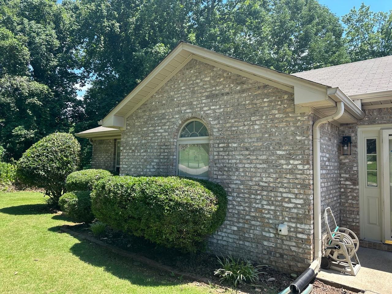 109 Shelley Ln - Photo 2 of 19