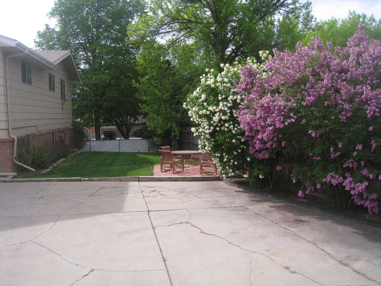 Denver Way - Photo 2 of 16