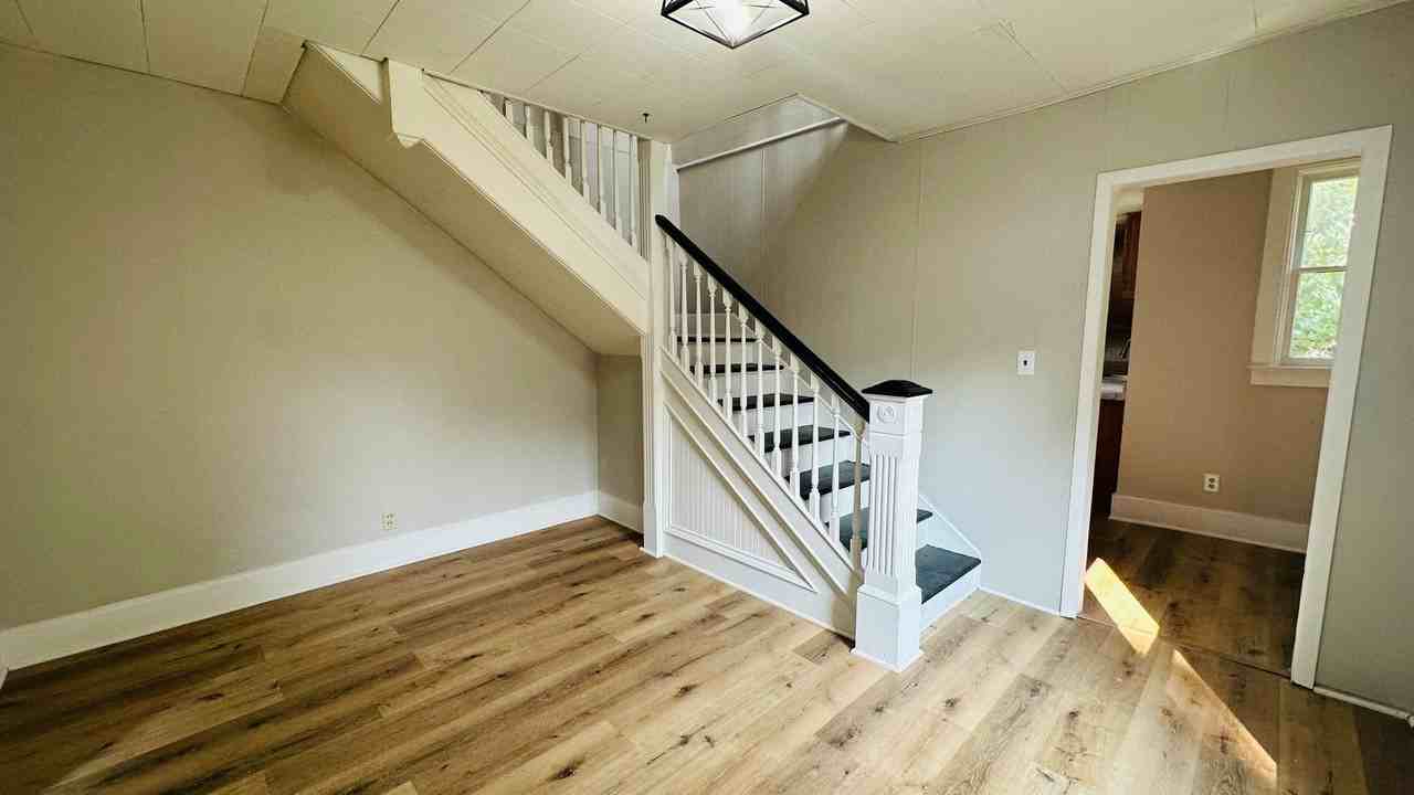 822 N Washington St - Photo 6 of 7