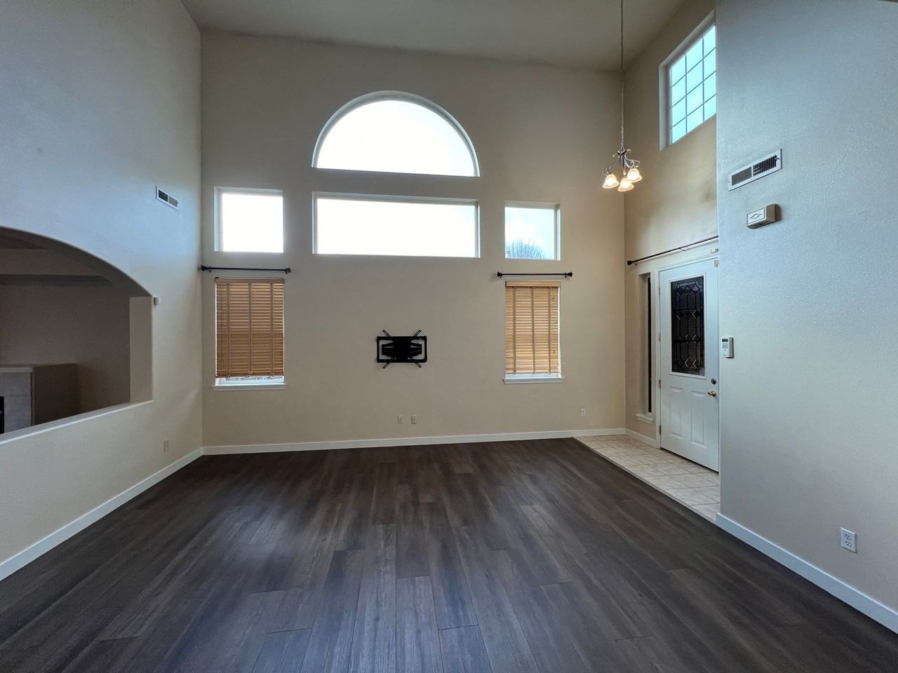 8930 176th Street Ct E - Photo 4 of 27