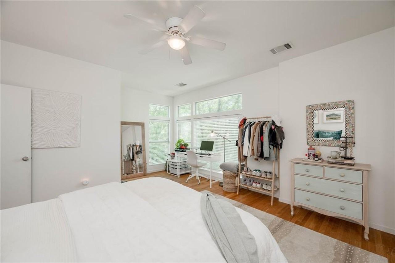 708 East 45th Street - Photo 3 of 41