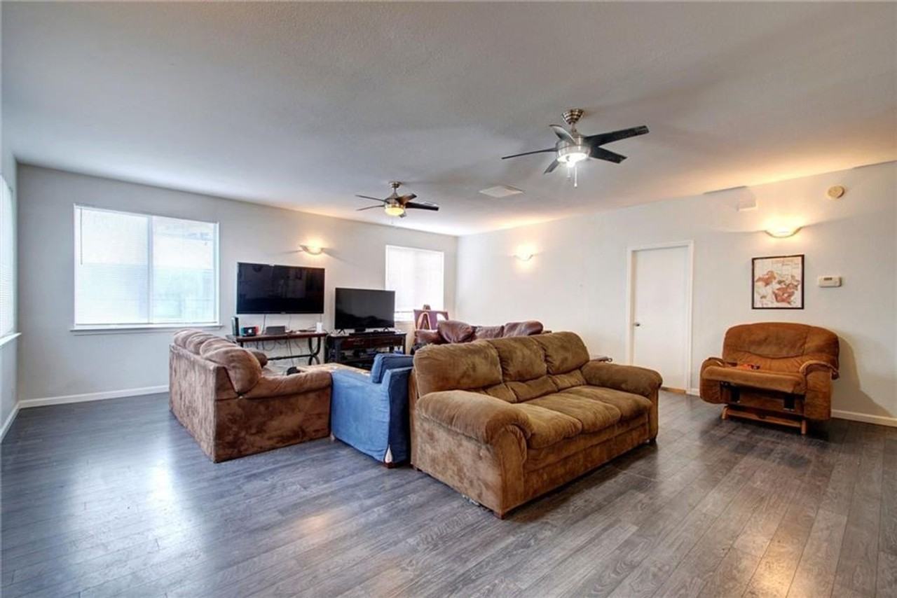 509 Elmwood Pl - Photo 6 of 16