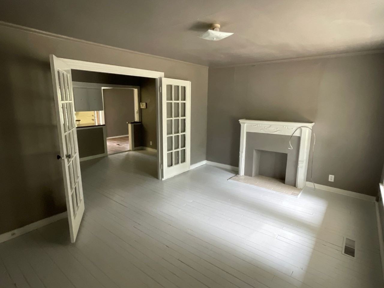 5425 Virginia Ave - Photo 2 of 10