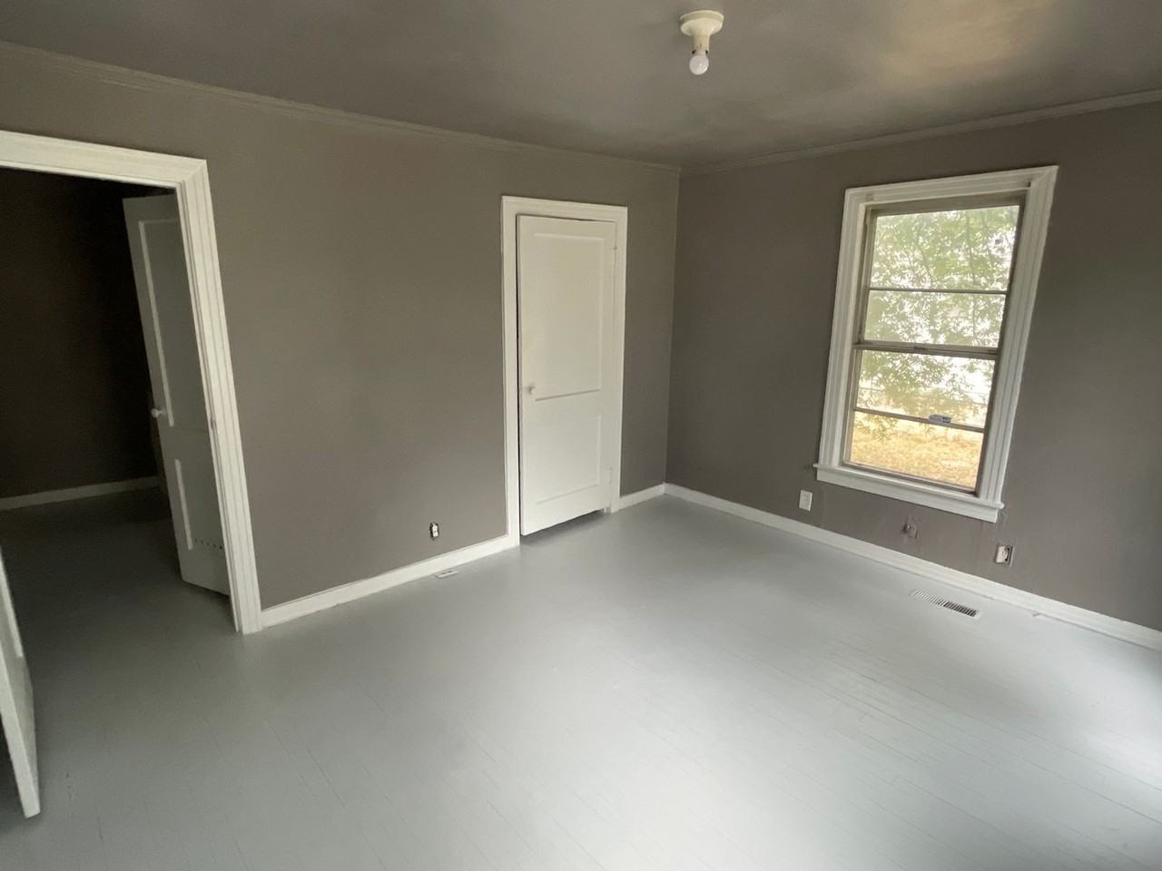 5425 Virginia Ave - Photo 4 of 10