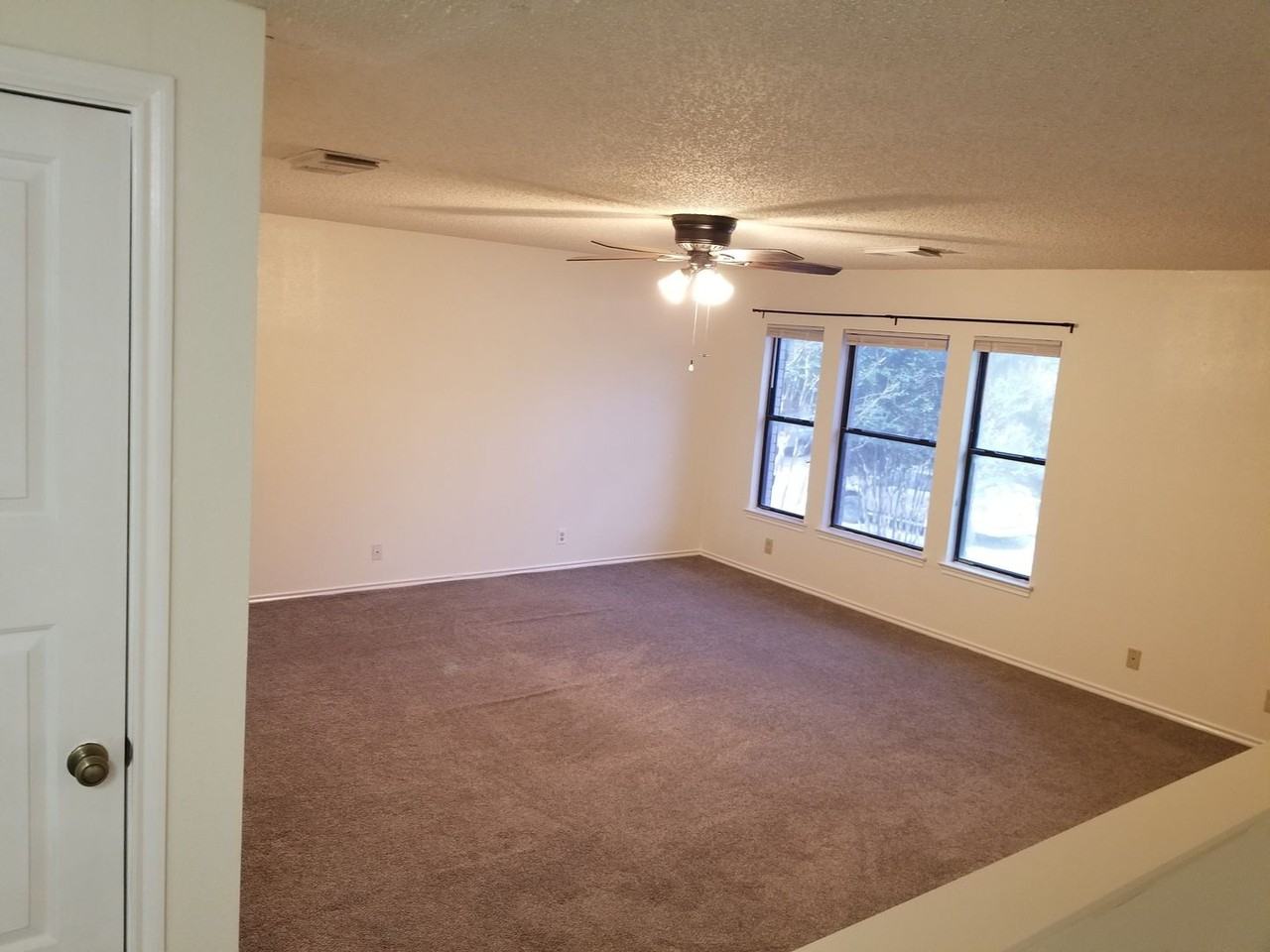 9402 Moonlit Glade Rd - Photo 7 of 25