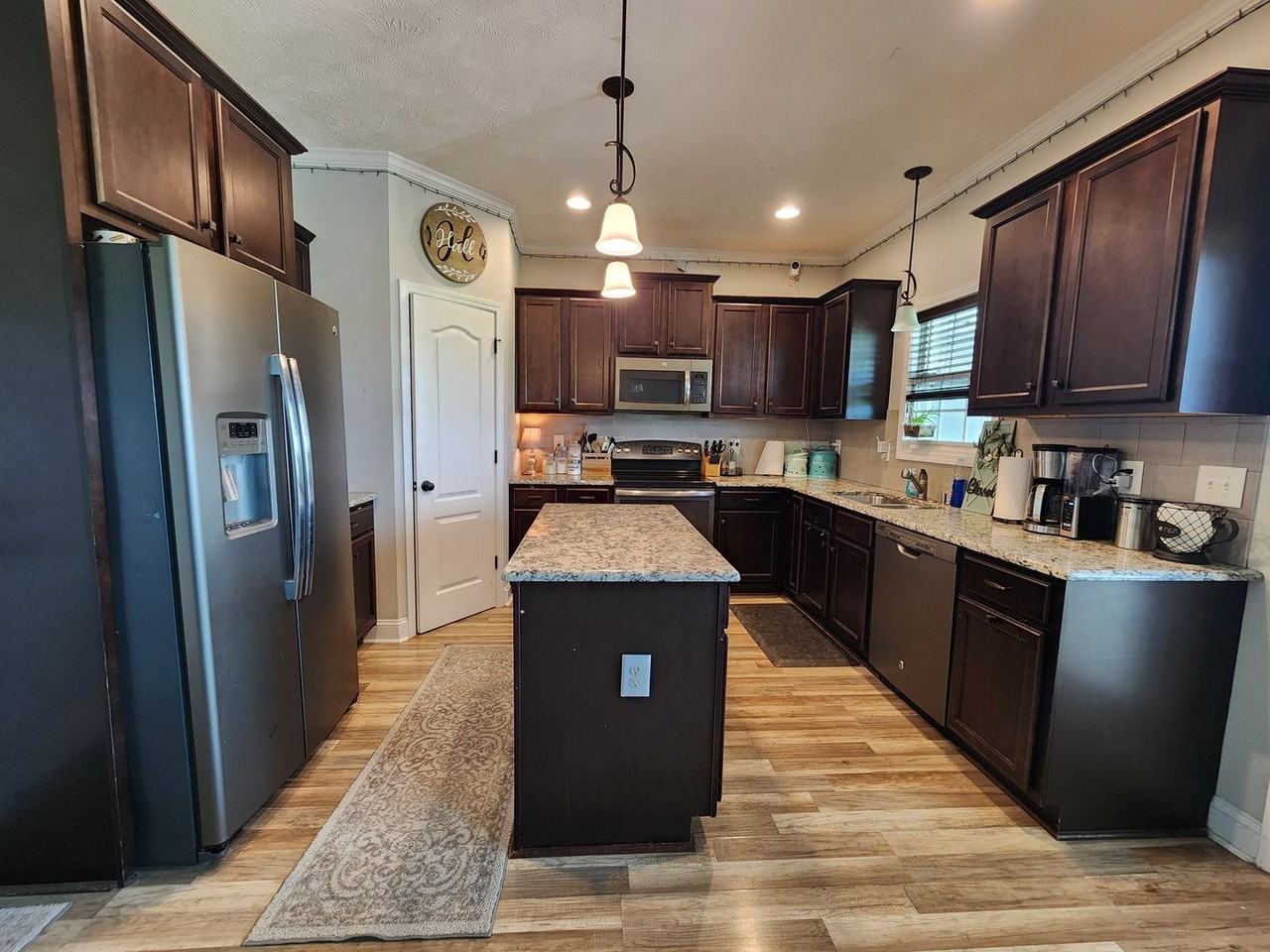 4671 Centennial Dr - Photo 3 of 41