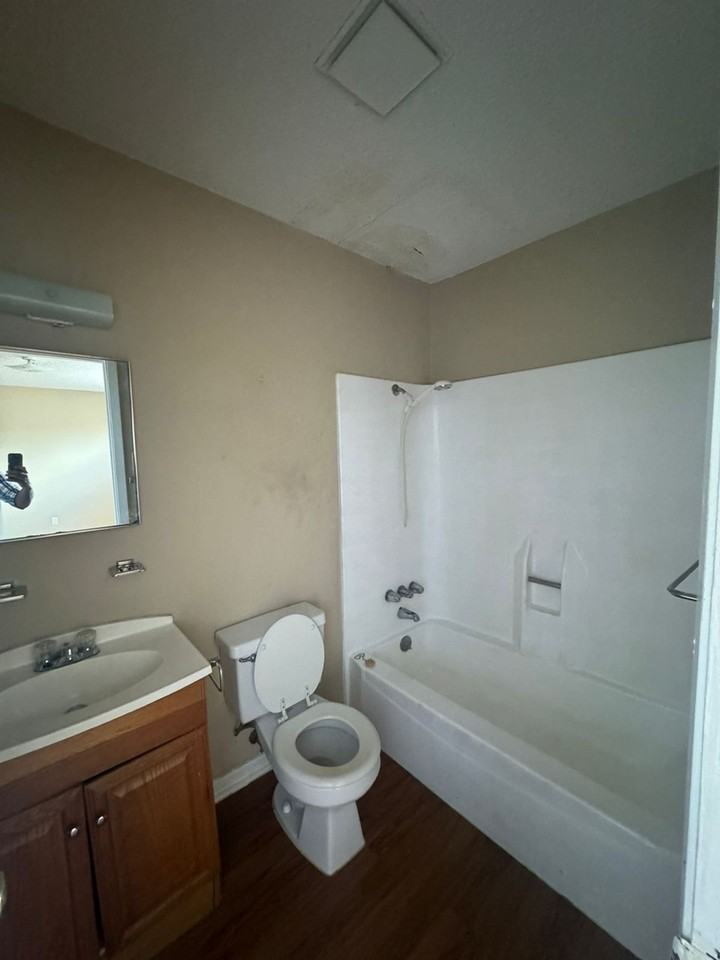 Parackal Gardens I - Photo 7 of 11