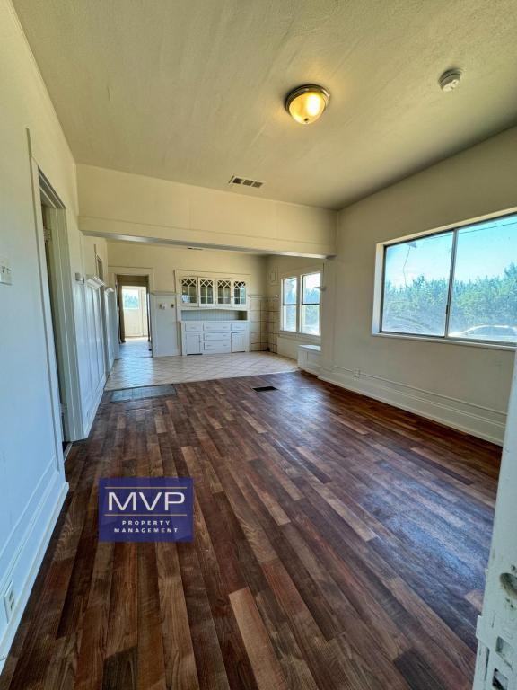 2801 Trindade Rd - Photo 3 of 10