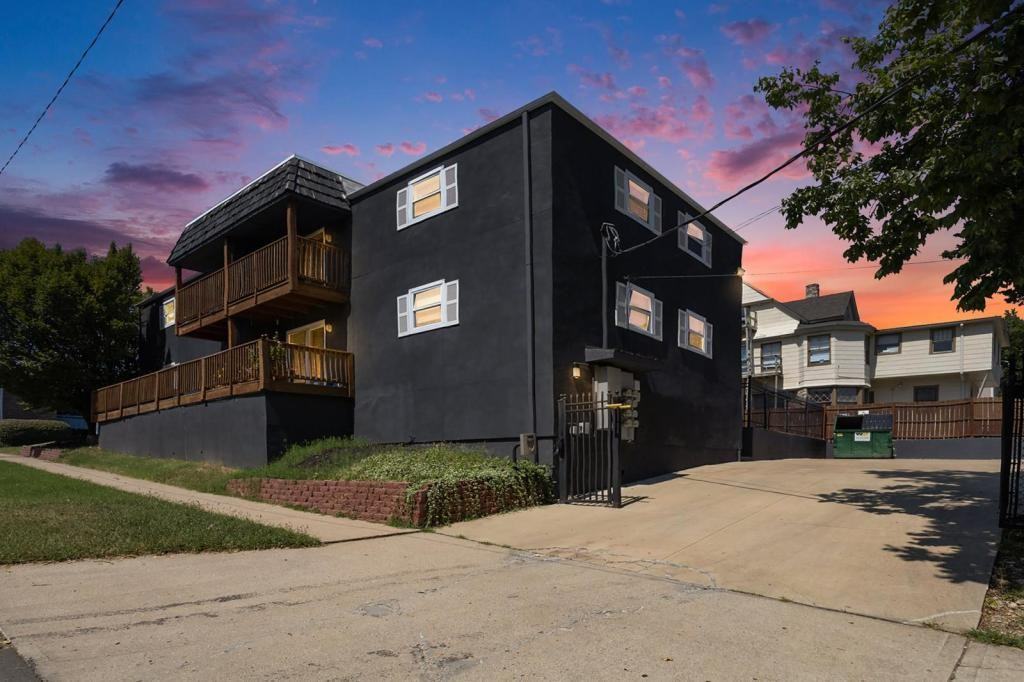 4063 Warwick Boulevard #12