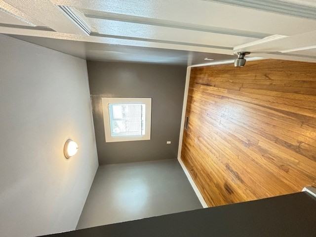 1021 Clark St - Photo 3 of 6