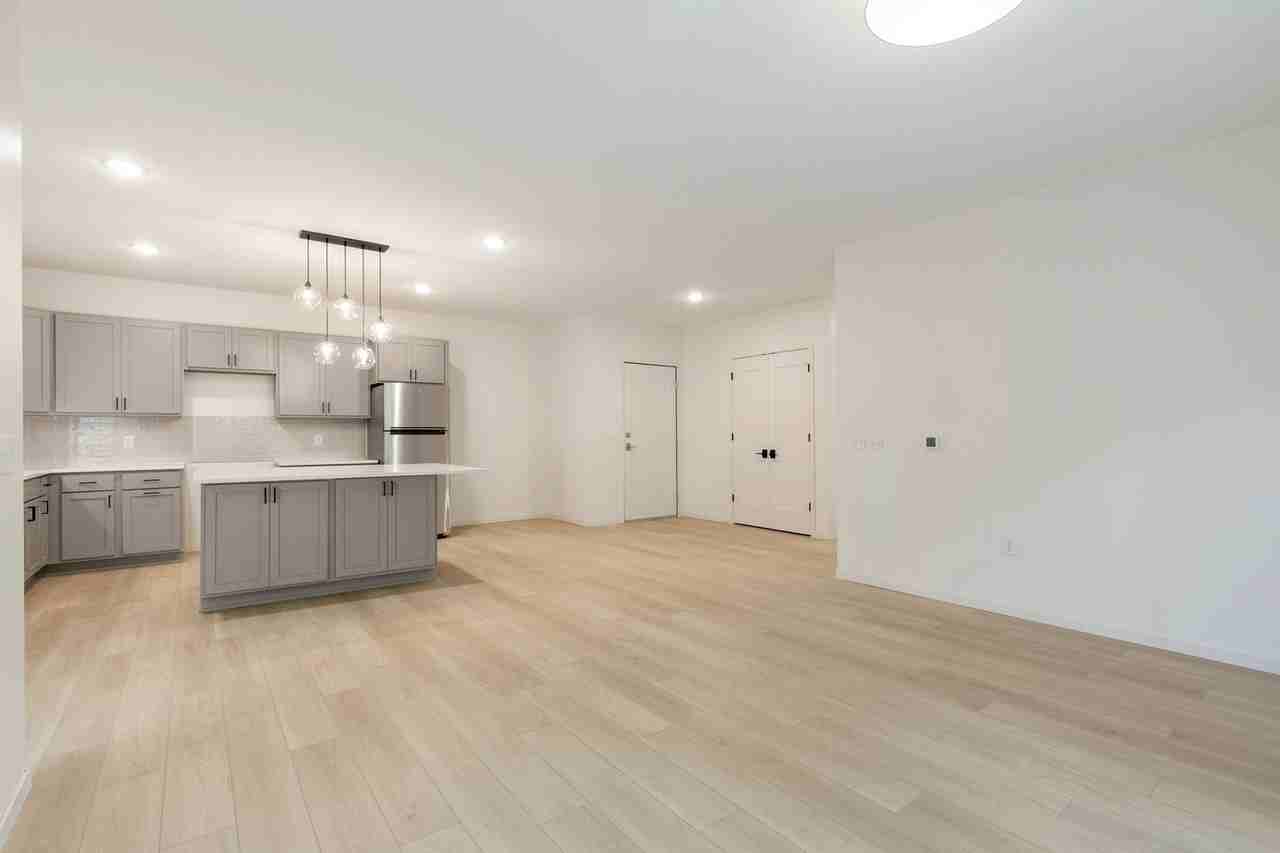 Ballantrae Apartments II - Photo 6 of 50