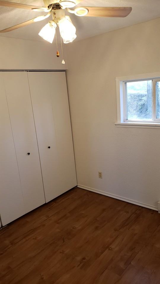 772 N Main St - Photo 2 of 7