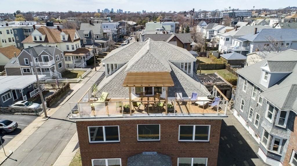 187 Winthrop Shore Dr #3 - Photo 3 of 15