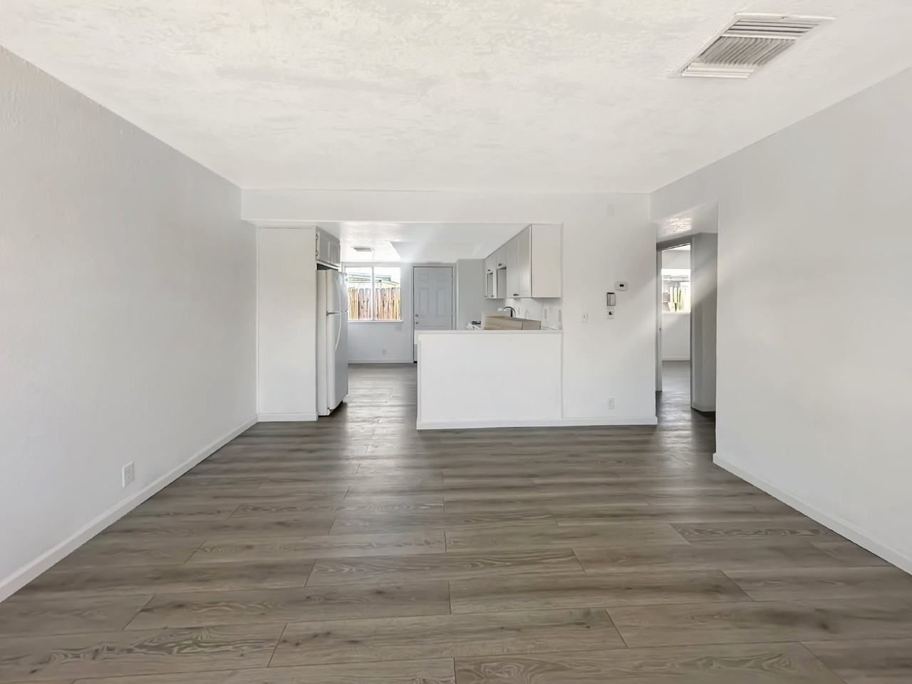 201 S Sunset St #C - Photo 3 of 21