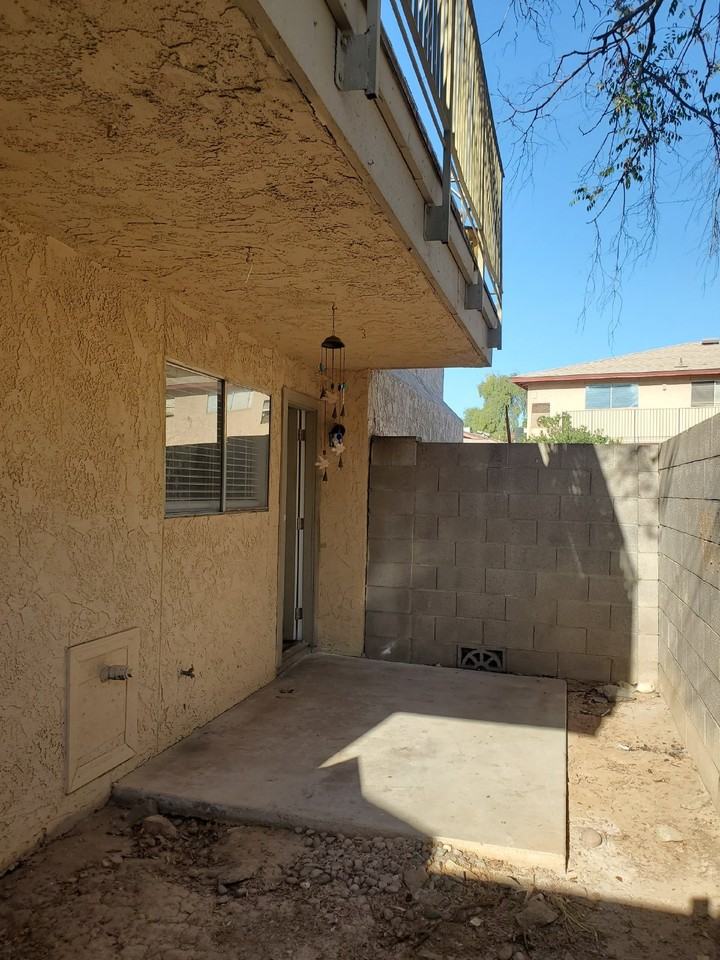 3346 W Harmont Dr #3 - Photo 5 of 13