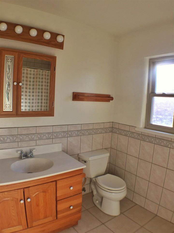 727 Woodland Ave Nw - Photo 2 of 26