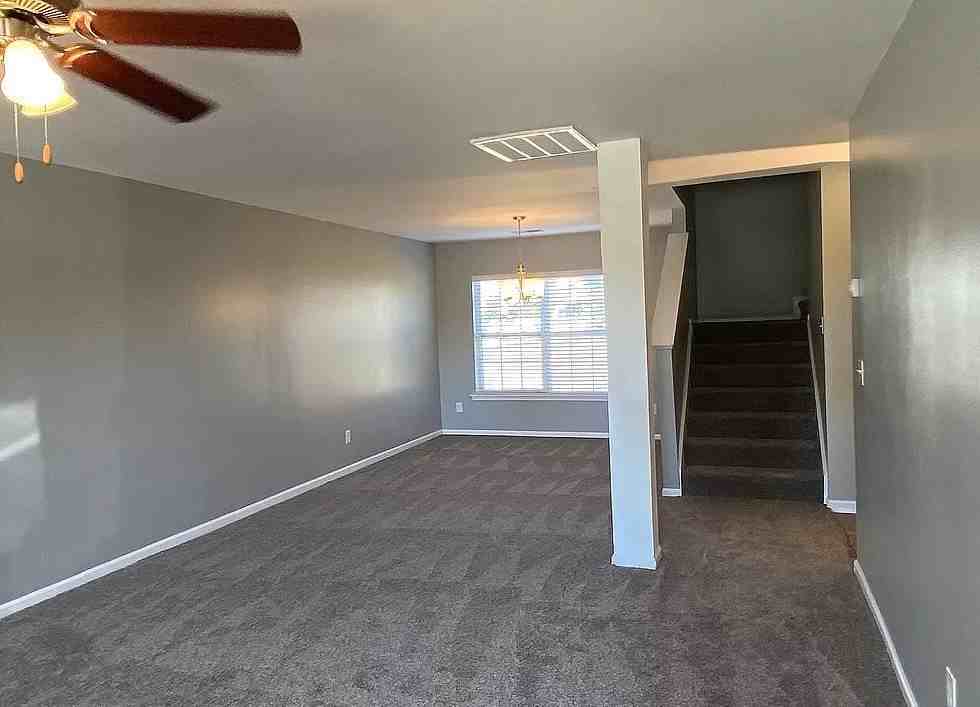 521 Lone Rider Path - Photo 7 of 25