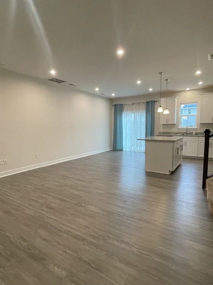 218 Clearwood Dr - Photo 3 of 21