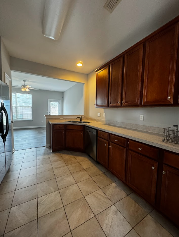 118 Xander Dr - Photo 5 of 9