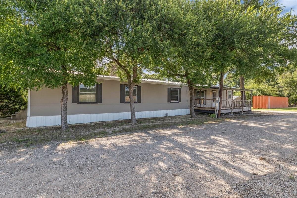 811 Winchester Dr - Photo 3 of 40