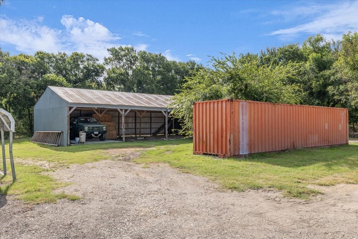 811 Winchester Dr - Photo 6 of 40