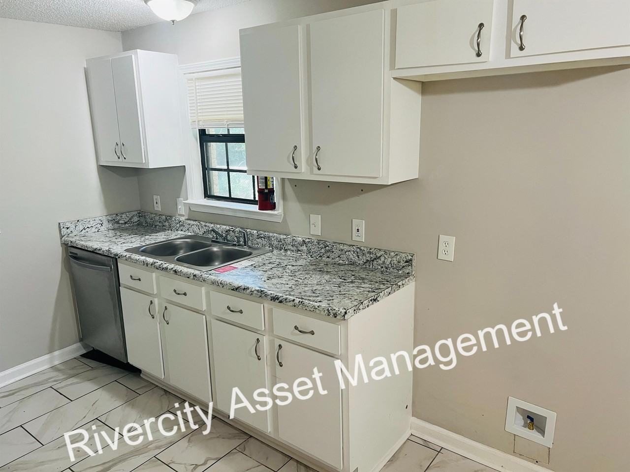 380 Watson Drive - Photo 3 of 10