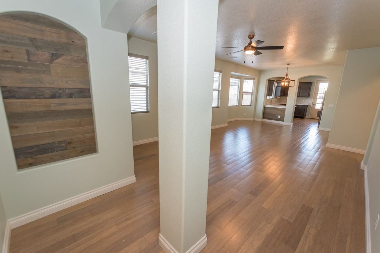 1205 Barnes Dr - Photo 3 of 49