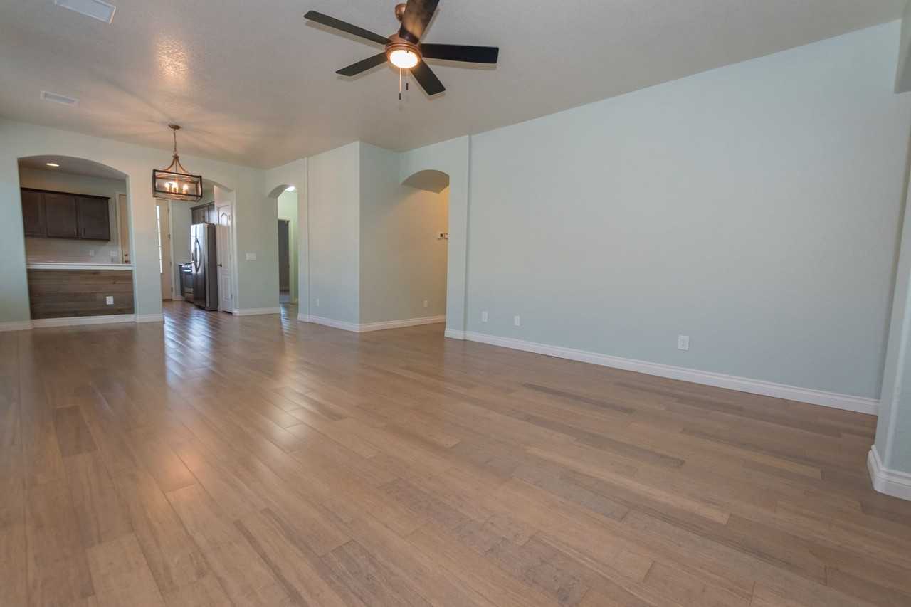 1205 Barnes Dr - Photo 5 of 49