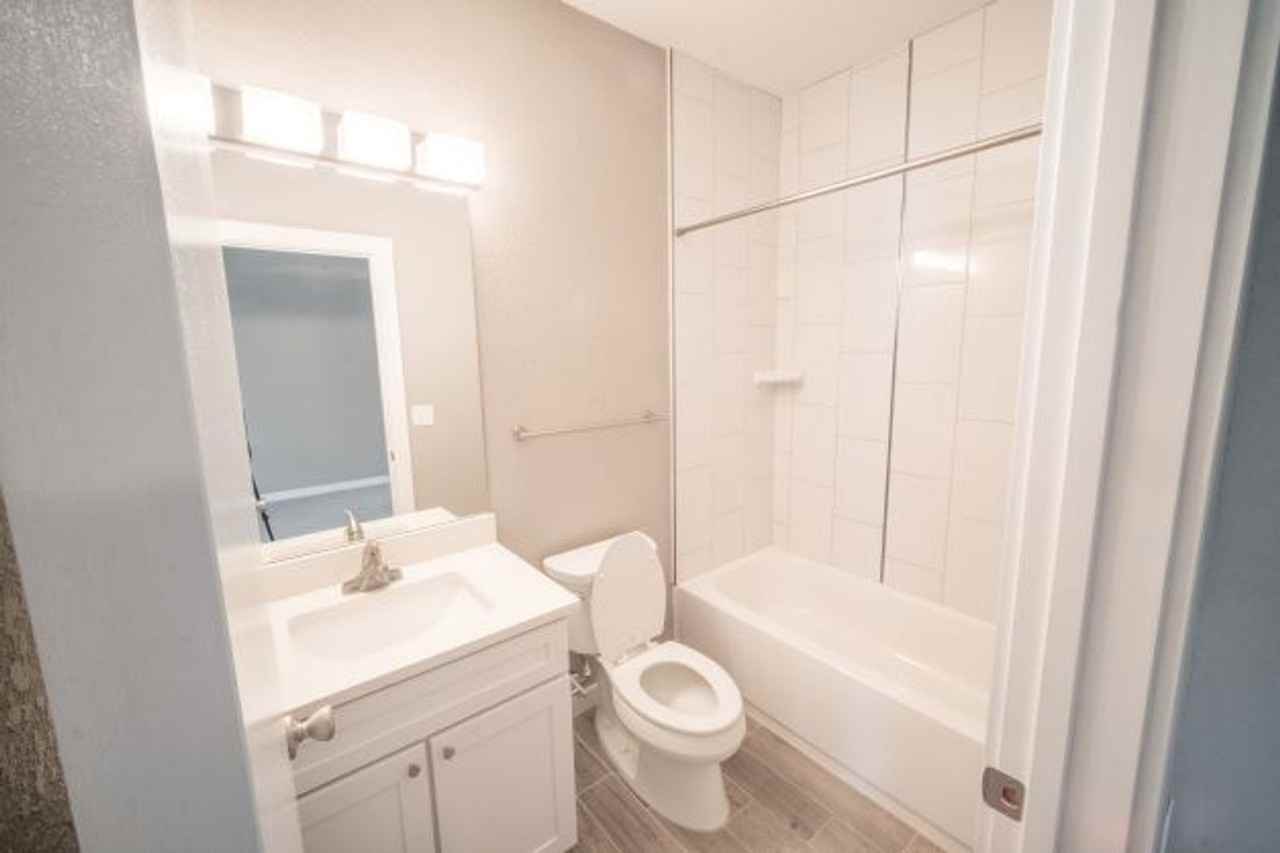 Woodbury Row - Photo 6 of 20