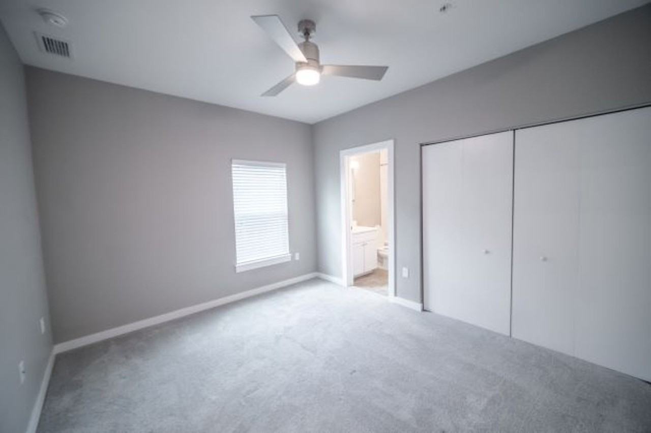 Woodbury Row - Photo 7 of 20