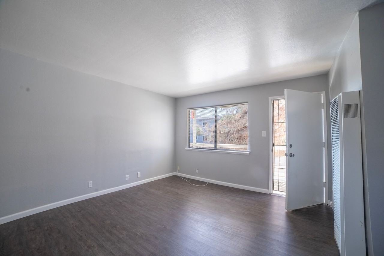 park2303 - Photo 2 of 12