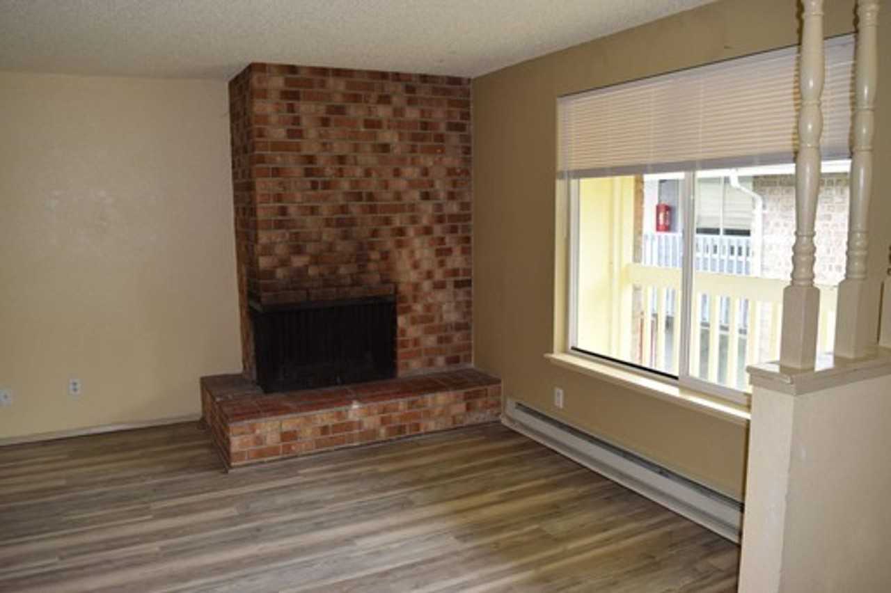 Johnson - Woodlawn - Photo 3 of 22