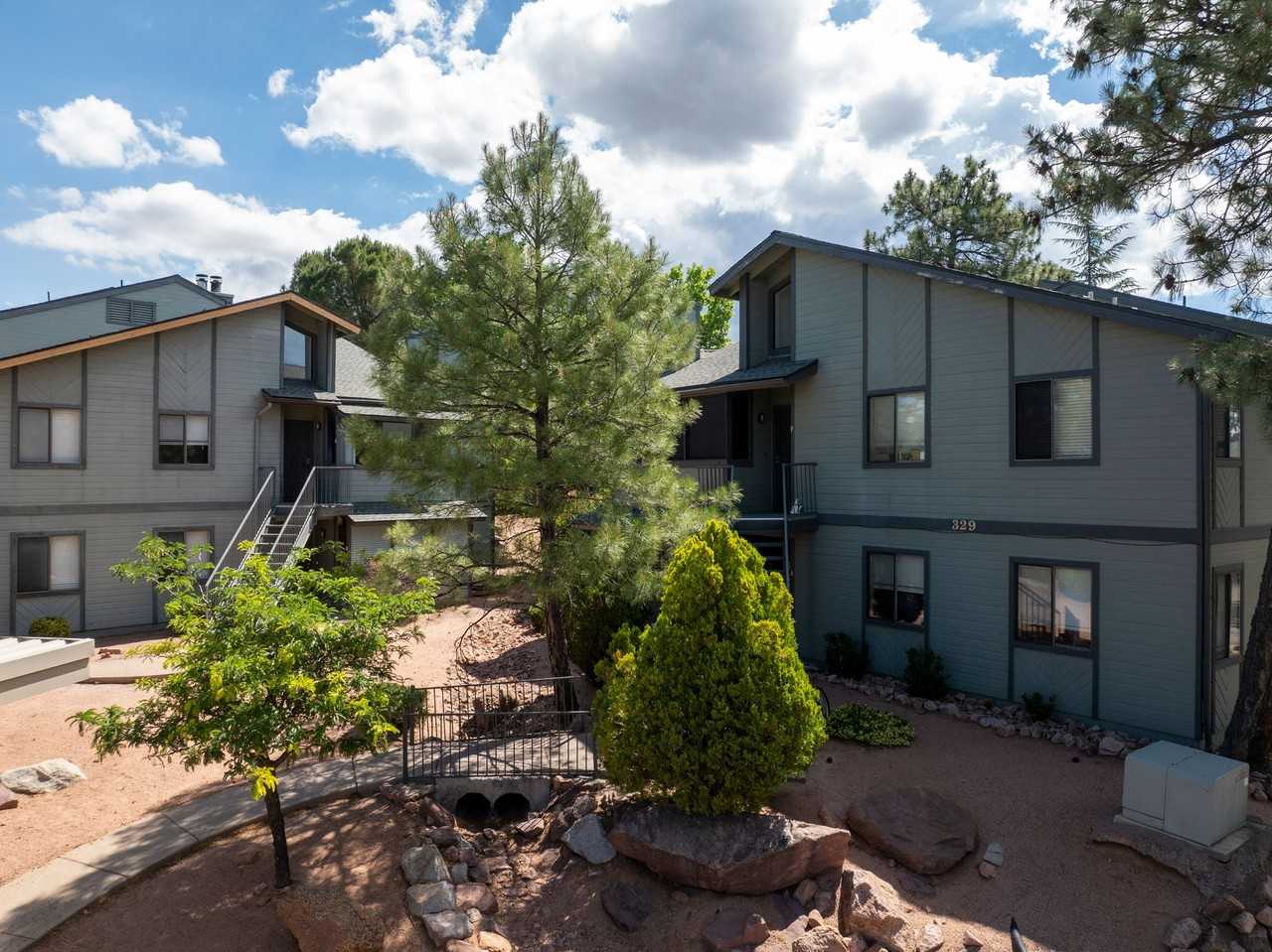 333 N. MCLANE RD - Photo 3 of 50