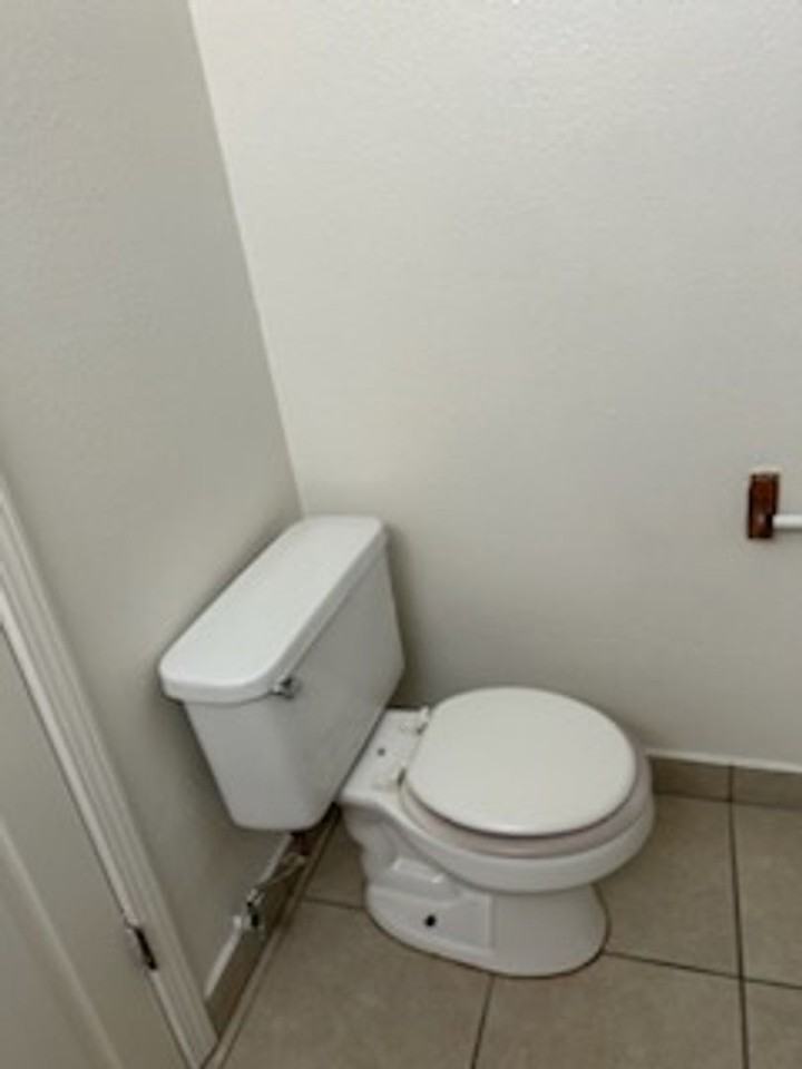 2417 Crommelin Ave - Photo 3 of 14