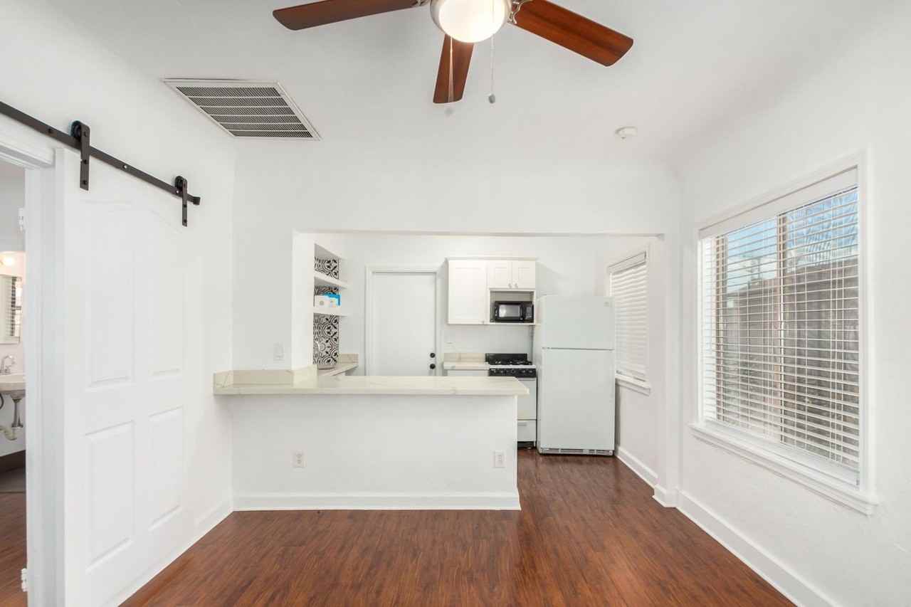 412 N 11th St - Photo 2 of 36