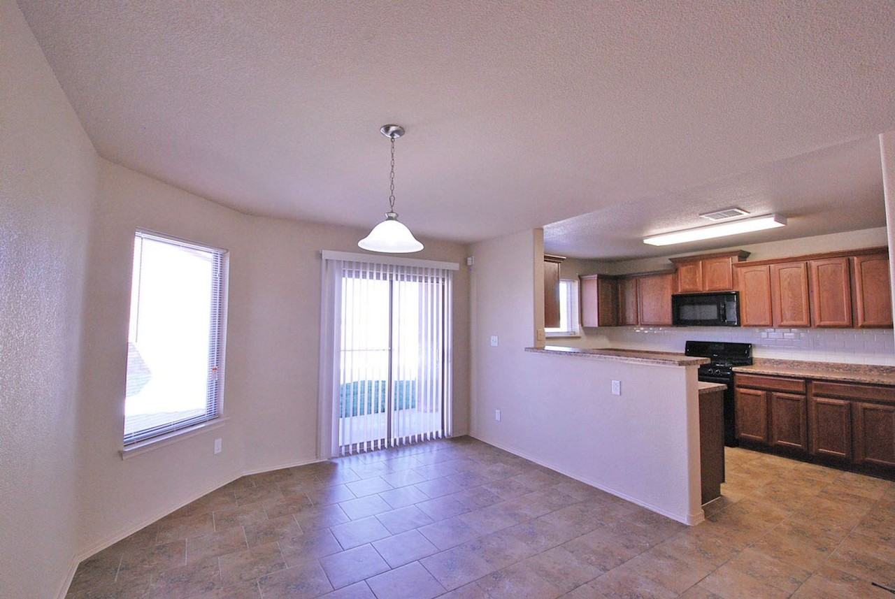 7073 Copper Canyon Dr - Photo 6 of 21