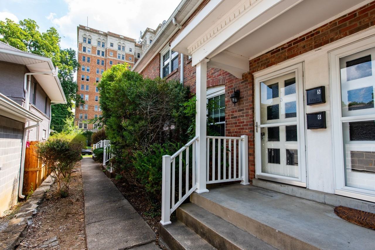 2159 Bonnycastle Avenue - Photo 3 of 26