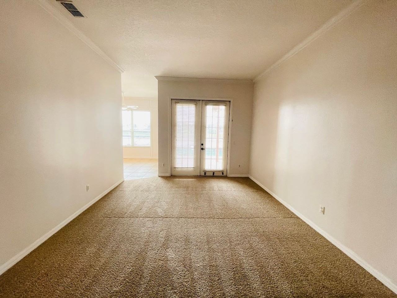 704 Cedar Forest Cir - Photo 7 of 28