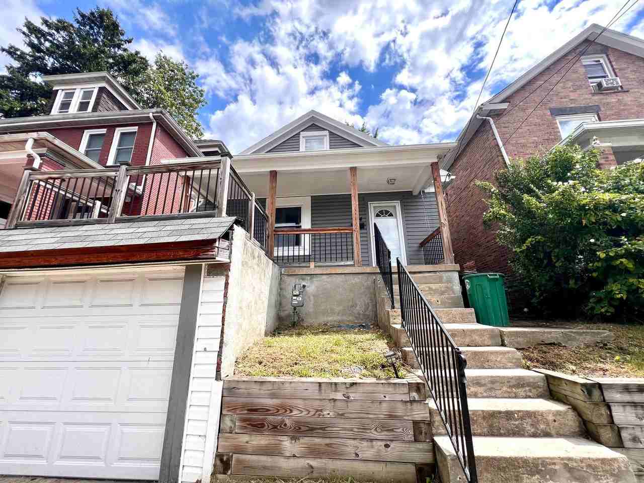 924 Lenz Ave - Photo 3 of 29