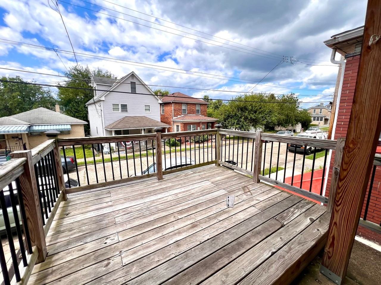 924 Lenz Ave - Photo 4 of 29