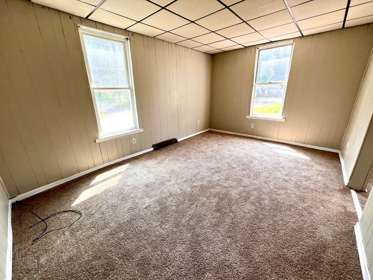 17 N Cedar St - Photo 3 of 14