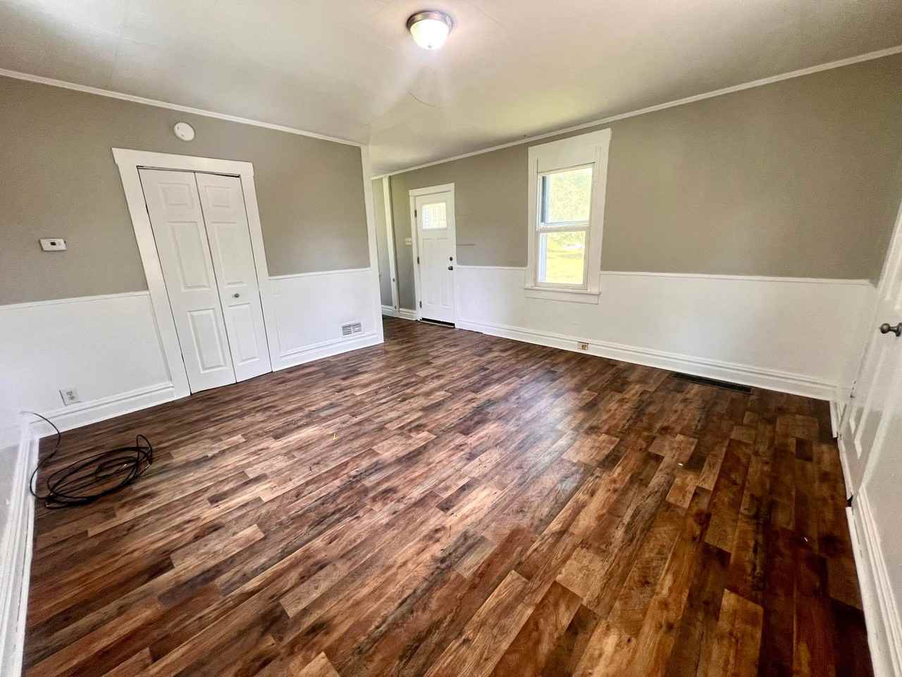 901 N Ashland Ave - Photo 3 of 14