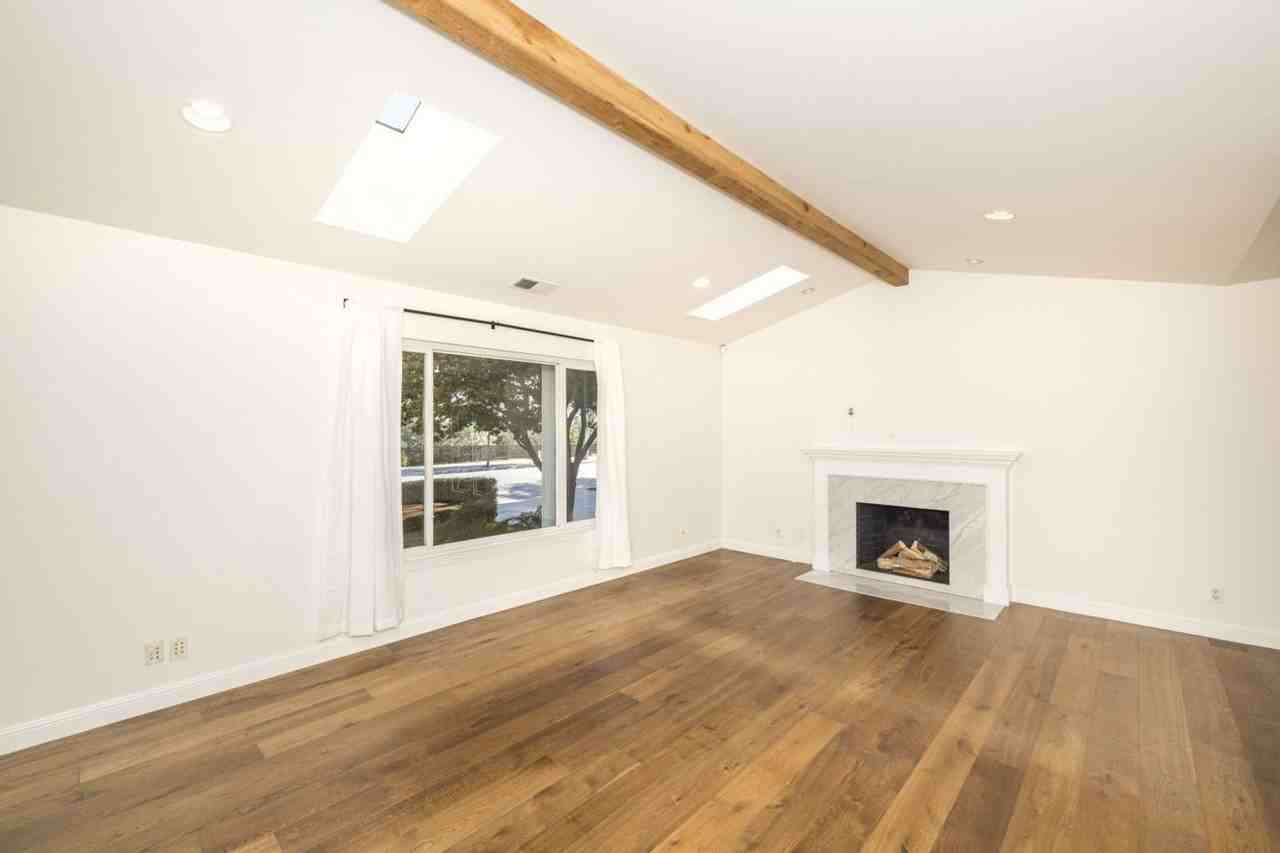 115 Walnut St - Photo 3 of 19