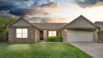 featured image of 14841 S Glenn St