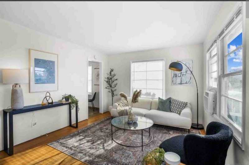 4855 Cypress St - Photo 3 of 11